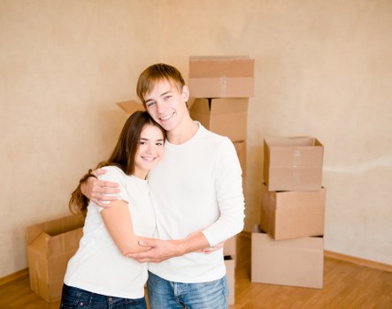 Prepared moving truck in Greenwich for a local relocation