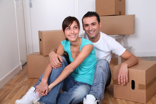 Local removals team planning a Greenwich house move with access considerations