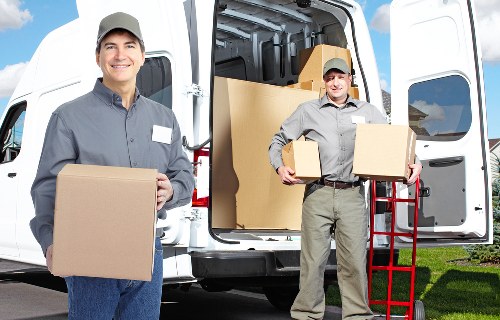 Storage and unloading support for a Greenwich move