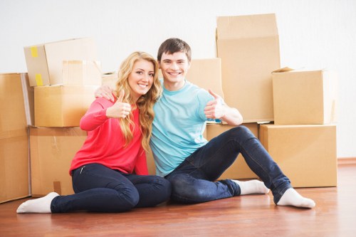 Local Greenwich moving service for flats, houses, and nearby neighbourhoods