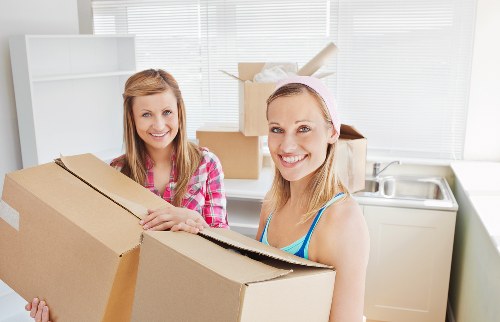 Affordable man and van in Greenwich for house and office moves